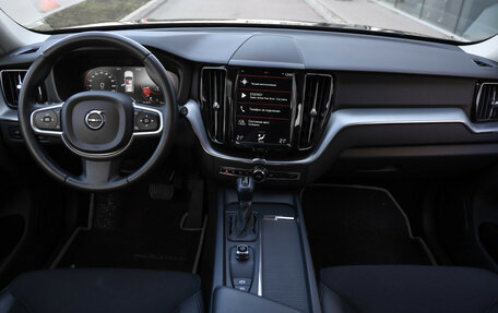 Volvo XC60 II, 2018 год, 3 599 000 рублей, 8 фотография