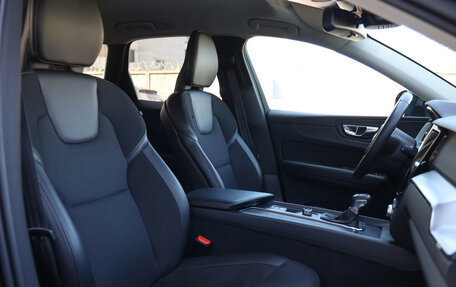 Volvo XC60 II, 2018 год, 3 599 000 рублей, 10 фотография