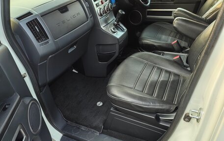 Mitsubishi Delica D:5 I, 2009 год, 1 700 000 рублей, 7 фотография