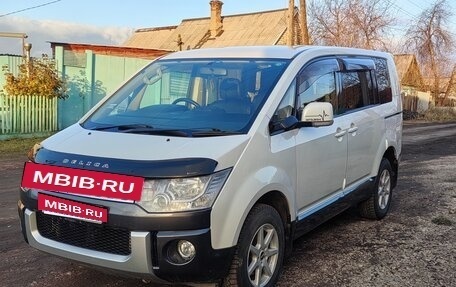 Mitsubishi Delica D:5 I, 2009 год, 1 700 000 рублей, 2 фотография