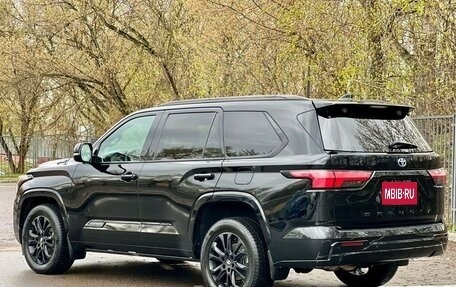 Toyota Sequoia, 2023 год, 11 499 000 рублей, 8 фотография