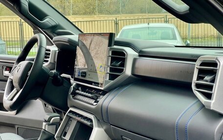 Toyota Sequoia, 2023 год, 11 499 000 рублей, 15 фотография