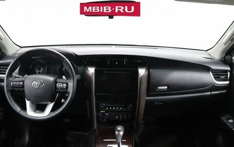 Toyota Fortuner II, 2019 год, 3 949 000 рублей, 13 фотография