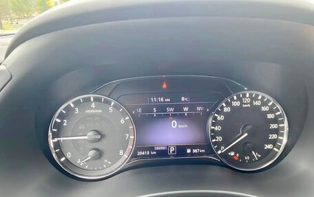 Infiniti QX80 I рестайлинг, 2022 год, 8 999 999 рублей, 11 фотография