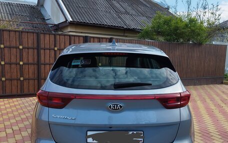 KIA Sportage IV рестайлинг, 2020 год, 2 450 000 рублей, 2 фотография