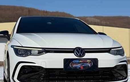 Volkswagen Golf VIII, 2022 год, 1 950 999 рублей, 3 фотография