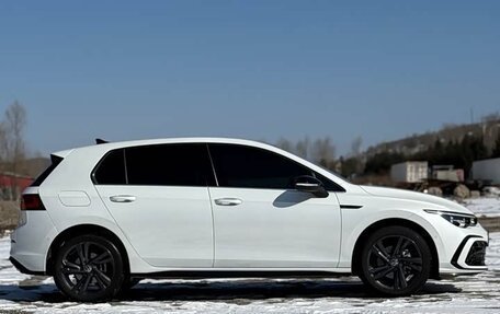 Volkswagen Golf VIII, 2022 год, 1 950 999 рублей, 8 фотография