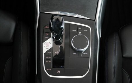 BMW 3 серия, 2020 год, 3 990 000 рублей, 21 фотография