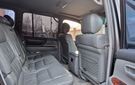 Toyota Land Cruiser 100 рестайлинг 2, 2002 год, 2 100 000 рублей, 10 фотография