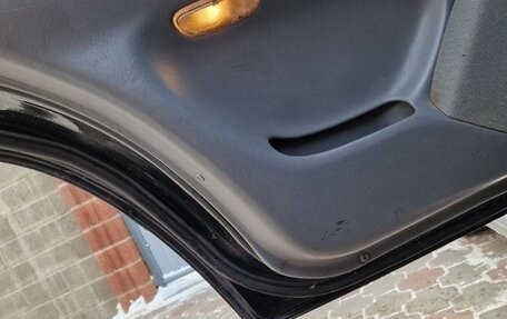 Toyota Land Cruiser 100 рестайлинг 2, 2002 год, 2 100 000 рублей, 14 фотография