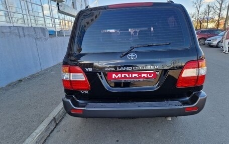 Toyota Land Cruiser 100 рестайлинг 2, 2002 год, 2 100 000 рублей, 5 фотография