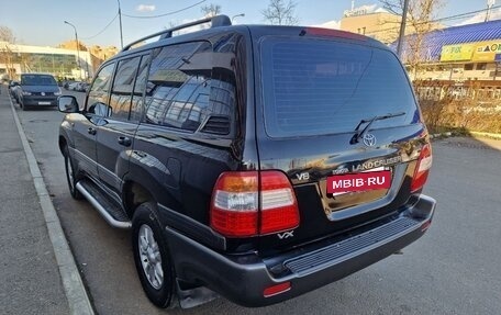 Toyota Land Cruiser 100 рестайлинг 2, 2002 год, 2 100 000 рублей, 4 фотография