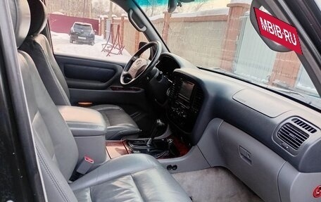 Toyota Land Cruiser 100 рестайлинг 2, 2002 год, 2 100 000 рублей, 8 фотография