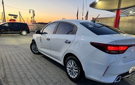 KIA Rio IV, 2021 год, 1 950 000 рублей, 6 фотография