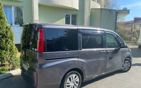 Honda Stepwgn IV, 2018 год, 1 850 000 рублей, 3 фотография