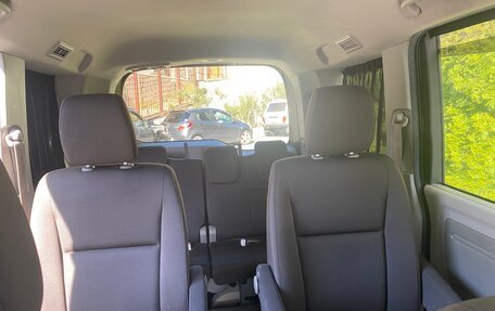 Honda Stepwgn IV, 2018 год, 1 850 000 рублей, 6 фотография