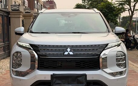 Mitsubishi Outlander, 2022 год, 3 610 000 рублей, 3 фотография