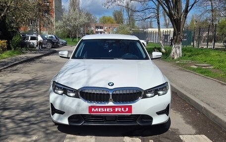 BMW 3 серия, 2019 год, 3 700 000 рублей, 1 фотография