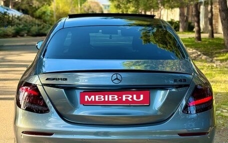 Mercedes-Benz E-Класс AMG, 2018 год, 5 300 000 рублей, 4 фотография