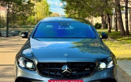 Mercedes-Benz E-Класс AMG, 2018 год, 5 300 000 рублей, 8 фотография