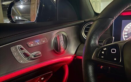 Mercedes-Benz E-Класс AMG, 2018 год, 5 300 000 рублей, 25 фотография