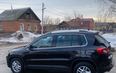 Volkswagen Tiguan I, 2011 год, 1 058 000 рублей, 6 фотография