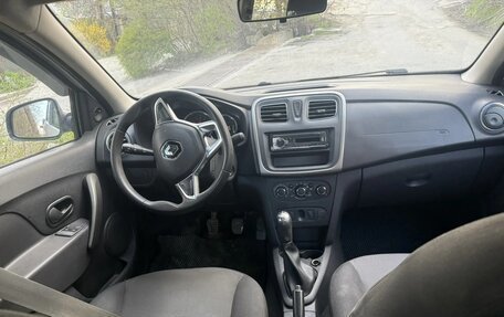 Renault Logan II, 2020 год, 645 000 рублей, 5 фотография