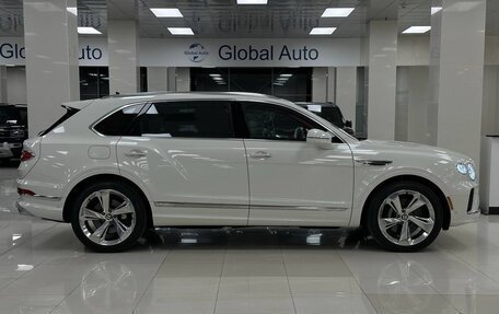 Bentley Bentayga I, 2022 год, 24 000 000 рублей, 4 фотография