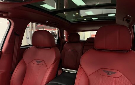 Bentley Bentayga I, 2022 год, 24 000 000 рублей, 11 фотография