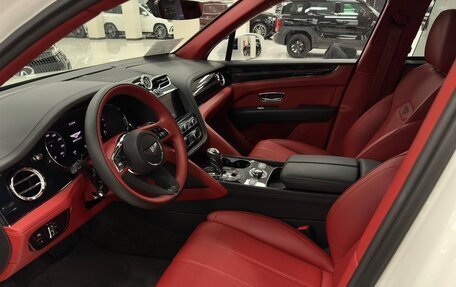 Bentley Bentayga I, 2022 год, 24 000 000 рублей, 9 фотография