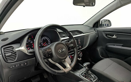 KIA Rio IV, 2021 год, 1 695 000 рублей, 15 фотография