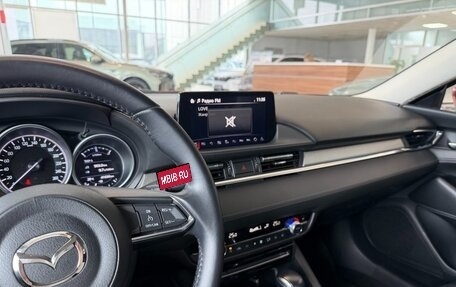 Mazda 6, 2019 год, 2 200 000 рублей, 10 фотография