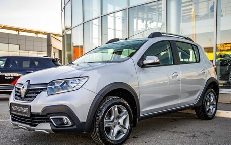Renault Sandero II рестайлинг, 2018 год, 1 298 000 рублей, 3 фотография