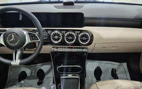 Mercedes-Benz A-Класс, 2024 год, 4 180 000 рублей, 6 фотография