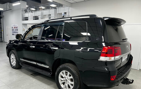 Toyota Land Cruiser 200, 2016 год, 4 999 000 рублей, 5 фотография