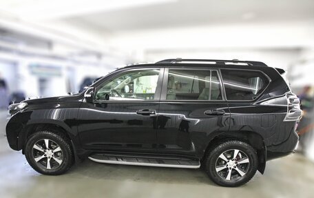 Toyota Land Cruiser Prado 150 рестайлинг 2, 2016 год, 3 800 000 рублей, 6 фотография