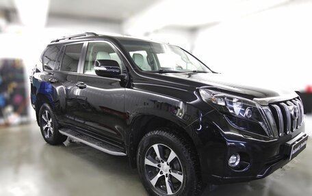 Toyota Land Cruiser Prado 150 рестайлинг 2, 2016 год, 3 800 000 рублей, 4 фотография