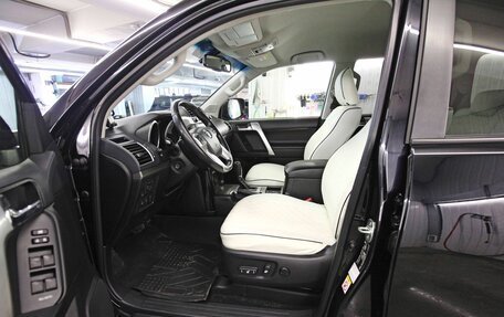 Toyota Land Cruiser Prado 150 рестайлинг 2, 2016 год, 3 800 000 рублей, 10 фотография