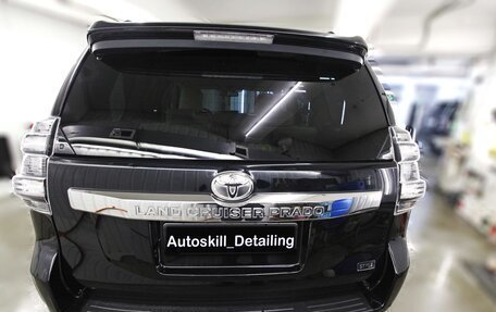 Toyota Land Cruiser Prado 150 рестайлинг 2, 2016 год, 3 800 000 рублей, 7 фотография