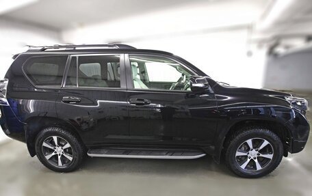 Toyota Land Cruiser Prado 150 рестайлинг 2, 2016 год, 3 800 000 рублей, 5 фотография