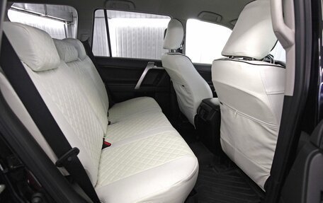 Toyota Land Cruiser Prado 150 рестайлинг 2, 2016 год, 3 800 000 рублей, 14 фотография