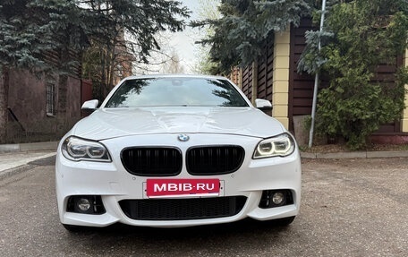 BMW 5 серия, 2014 год, 2 590 000 рублей, 2 фотография