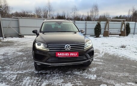 Volkswagen Touareg III, 2015 год, 3 290 000 рублей, 10 фотография