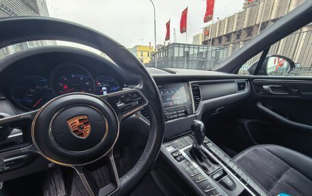 Porsche Macan I рестайлинг, 2016 год, 4 500 000 рублей, 3 фотография