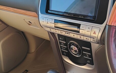 Toyota Land Cruiser Prado 150 рестайлинг 2, 2020 год, 4 900 000 рублей, 8 фотография