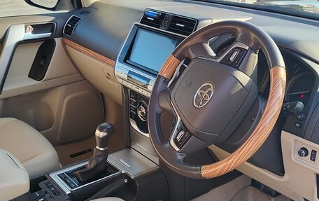 Toyota Land Cruiser Prado 150 рестайлинг 2, 2020 год, 4 900 000 рублей, 7 фотография