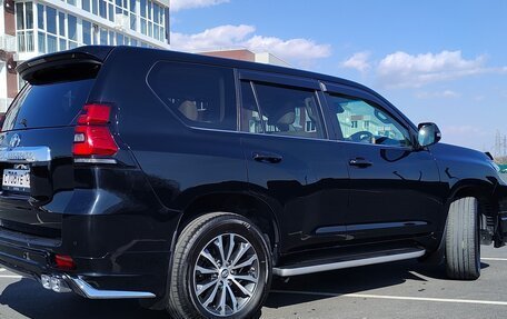 Toyota Land Cruiser Prado 150 рестайлинг 2, 2020 год, 4 900 000 рублей, 6 фотография