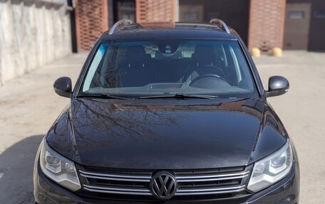 Volkswagen Tiguan I, 2015 год, 1 590 000 рублей, 2 фотография