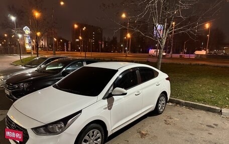 Hyundai Solaris II рестайлинг, 2018 год, 1 450 000 рублей, 2 фотография
