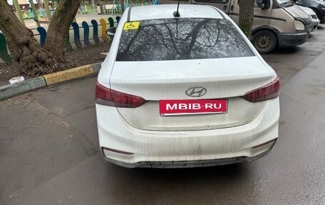 Hyundai Solaris II рестайлинг, 2018 год, 1 450 000 рублей, 4 фотография